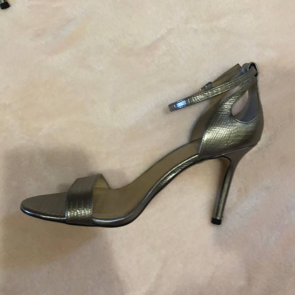 Ralph Lauren heels grey/pewter size 8
